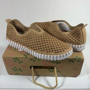 ILSE JACOBSEN HORNBAEK Women's Tulip 139 Perforated Slip-On Sneaker Sz 10 (40EU)